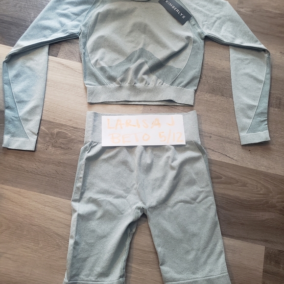 Athletic Wear Lot - Picture 4 of 14